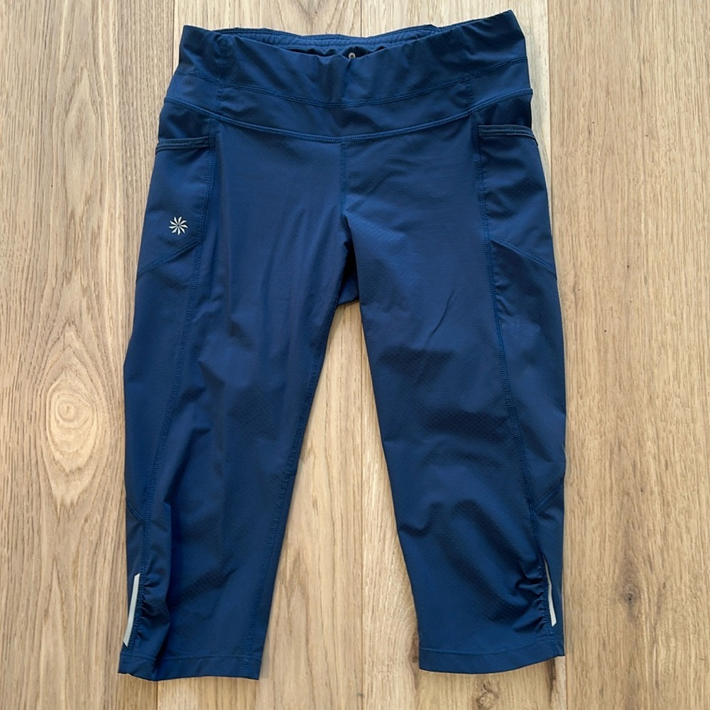 Athleta capris size small blue